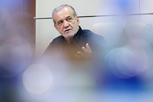  
فکر نان باش که خربزه آب است!/ دربارۀ نقد صریح پزشکیان بر بودجه سازمان‌های غیر مولد