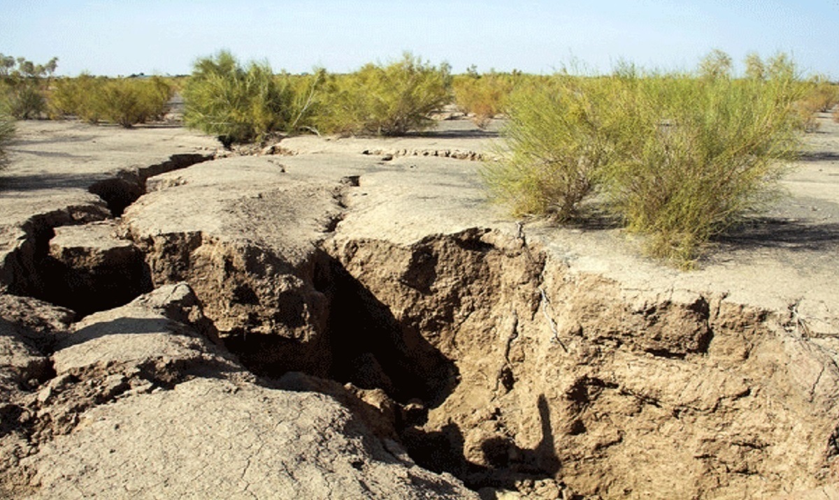 کرمان در کانون بحران فرونشست زمین؛ ستاد مدیریت بحران خواستار اقدام فوری و هماهنگ شد