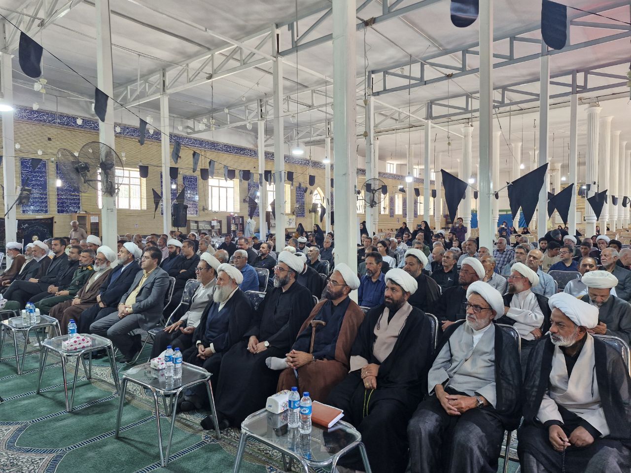 امام جمعه کرمان: مساجد پایگاه‌های مردمی برای حل مشکلات جامعه هستند؛ امام جماعت رکن اصلی مسجد است