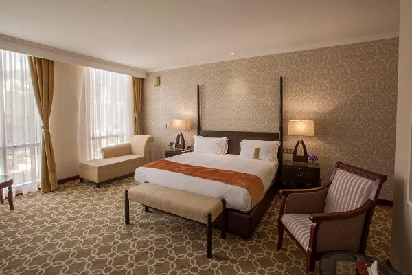 استانداردسازی تأسیسات گردشگری کرمان کلید خورد؛ ارتقای کیفیت در دروازه‌های ورودی استان