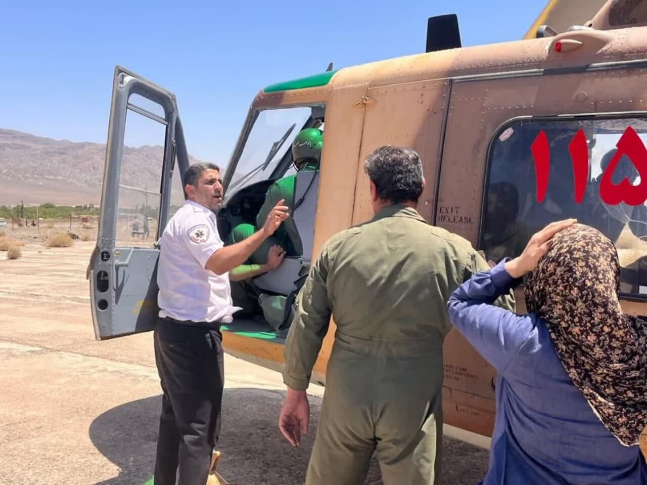 واژگونی سمند در محور کشیت ۵ زن و کودک را مصدوم کرد؛ اعزام اورژانس هوایی برای مصدومان