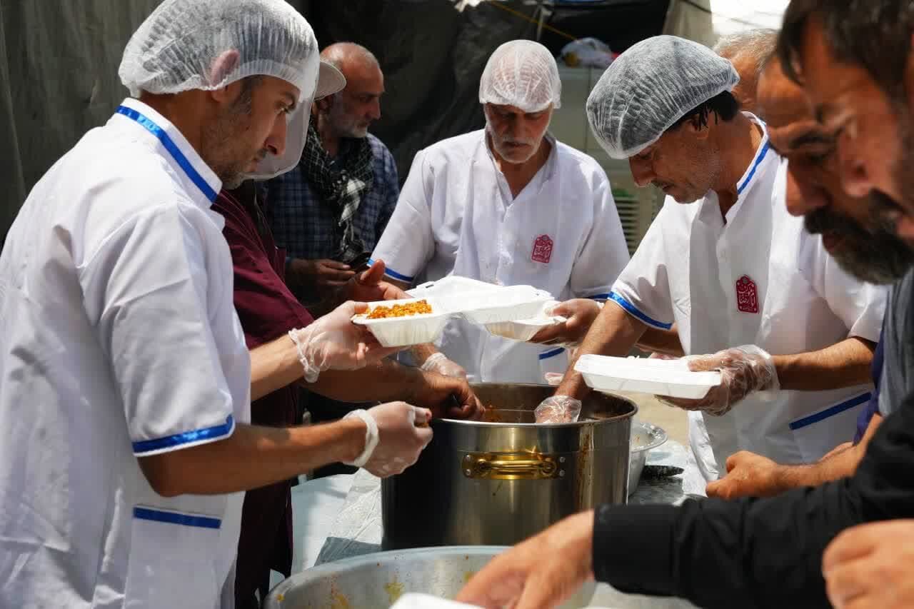 میزبانی رفسنجانی‌ها از زائرین اربعین  در موکب مولی الموحدین ساقی کوثر | خبر کرمان