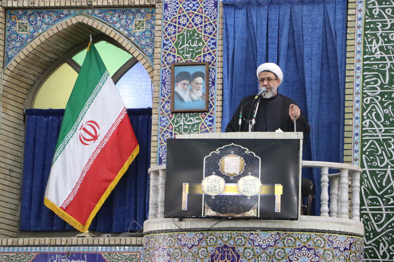 امام جمعه کرمان: انسجام ملی حول محور رهبری مانند دوران جنگ ۱۲ روزه حفظ شود