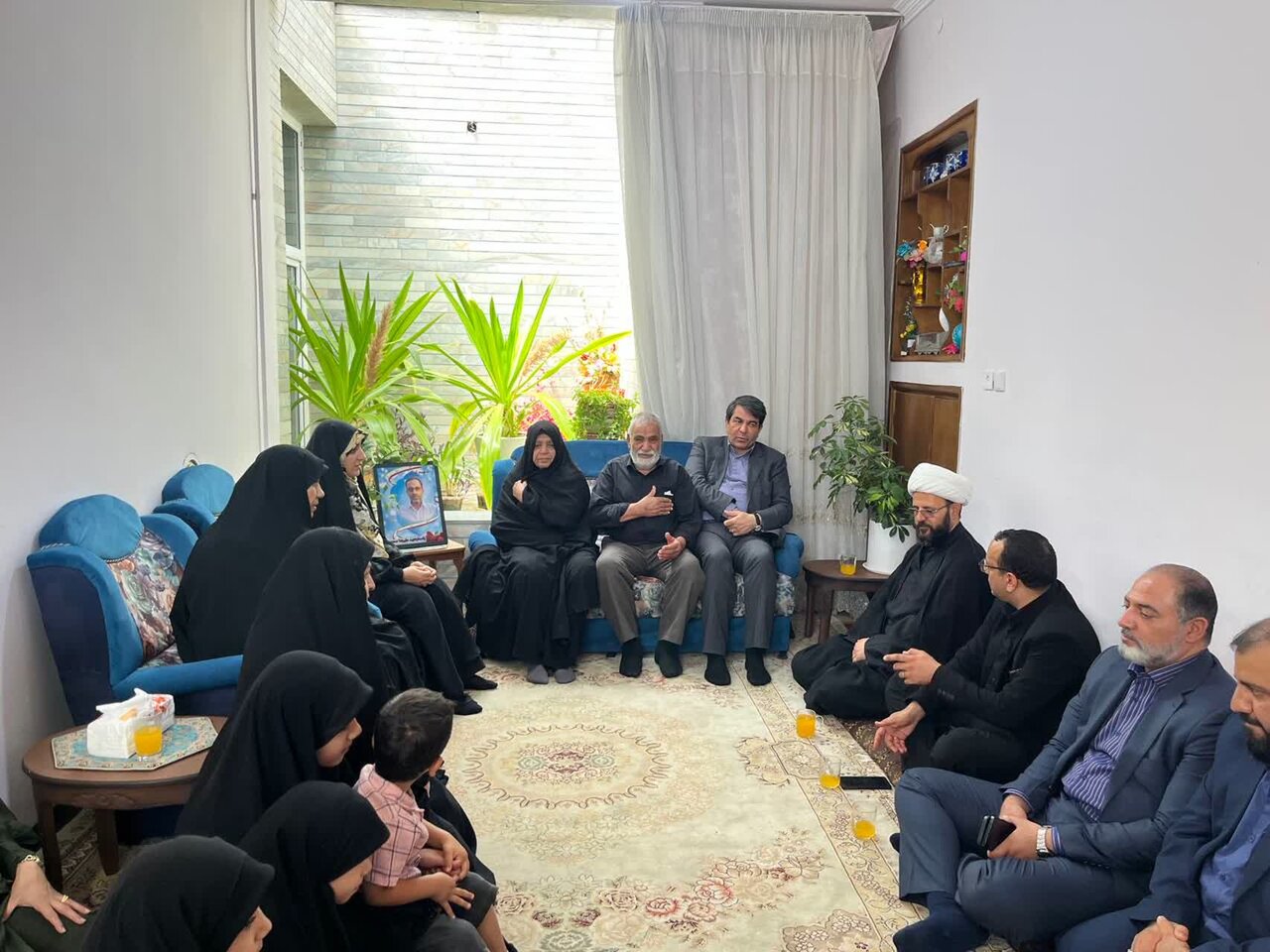 معاون رئیس جمهور: خانواده‌ شهداچراغ راه ملت ایران در مسیر مقاومت هستند | خبر کرمان