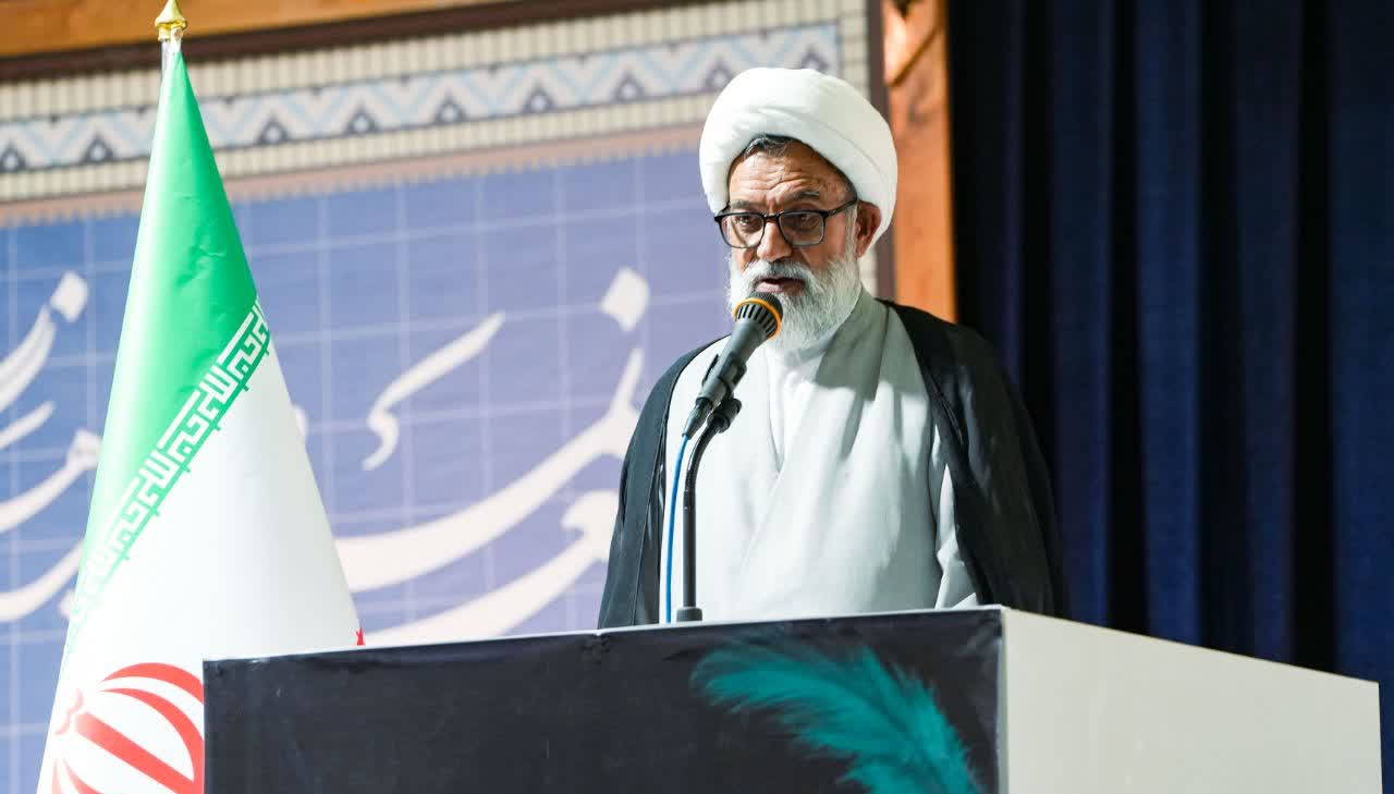 نفوذی‌ها مسئولان را به تصمیمات غلط می‌کشانند | اخبار سیرجان