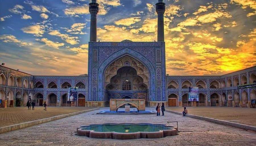 وحدت در مسجد رمز پیروزی امت اسلامی | اخبار استان کرمان