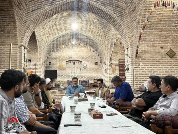 تجلیل کانون نخبگان دانش آموزی سلمان فارسی از خبرنگاران شهرستان انار