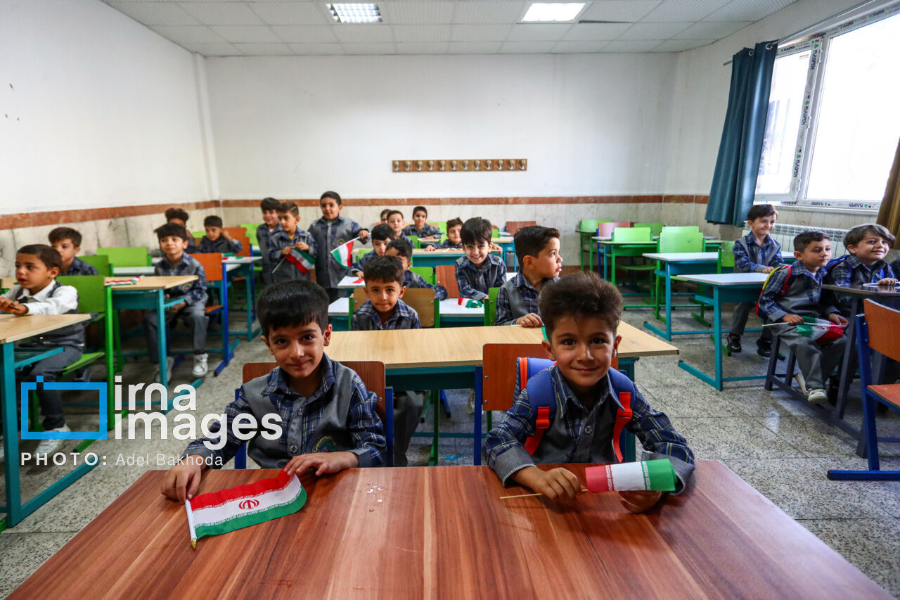 معاون وزیر: هزینه تحصیل هر دانش‌آموز دولتی ۴۰ میلیون تومان است؛ مدارس غیردولتی فرصت راهبردی برای عدالت آموزشی هستند