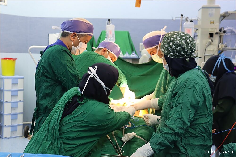 ایثار ماندگار بانوی ۵۰ ساله کرمانی؛ «ملیحه پورنامدار» به دو بیمار زندگی دوباره بخشید