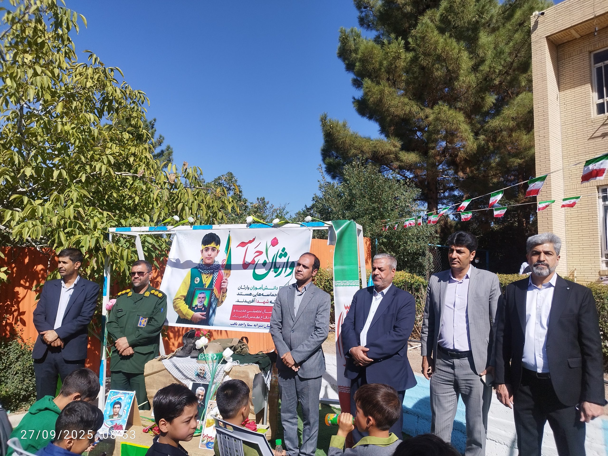 رئیس دانشگاه آزاد بافت: به دنبال سودآوری از مدارس سما نیستیم؛ تمام امکانات دانشگاه در خدمت دانش‌آموزان است