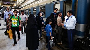 قطع کابل برق سالن مسافربری علت تاخیر قطار زاهدان به کرمان | خبر کرمان