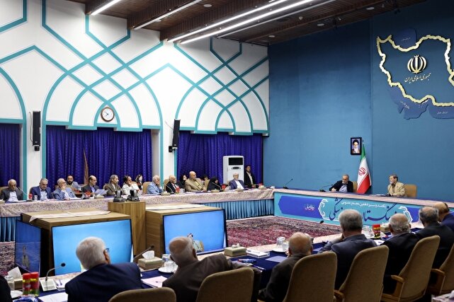 پزشکیان: بسیاری از اعتراضات به خاطر آن است که سهم افراد و گروه‌ها داده نشده/ از ابتدای دولت چهاردهم با تراکم بحران مواجه بوده‌ایم