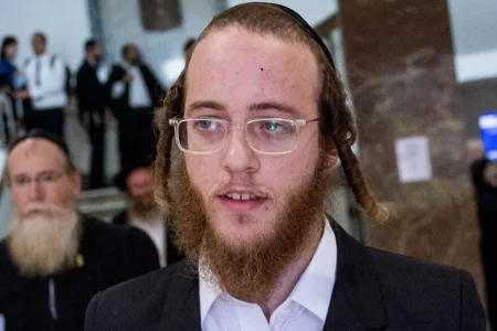 دادگاه اسرائیل مدعی شد: همکاری یهودی ارتدوکس با ایران / گذاشتن سر بریده حیوانات درب منزل صهیونیست ها