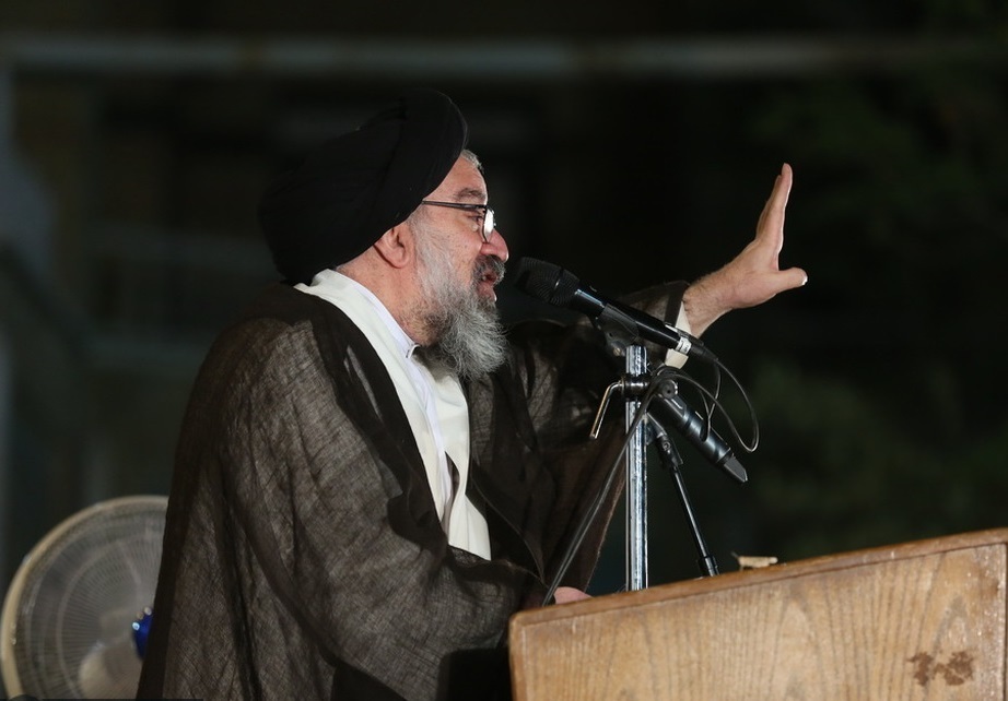 سید احمد خاتمی: توقف یا تعلیق غنی‌سازی هسته‌ای به معنای تسلیم است