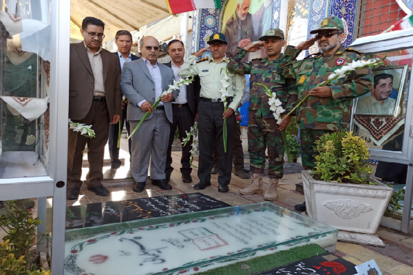 تجدید میثاق با شهدای گلزار بین‌المللی کرمان