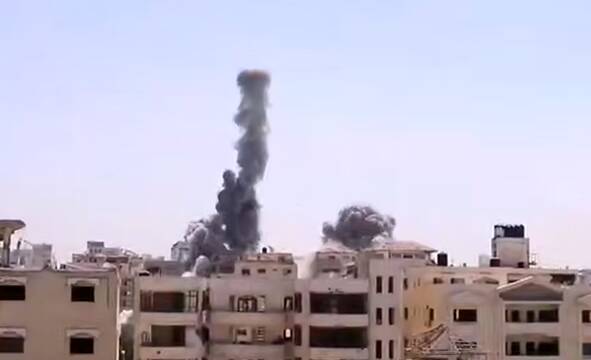 فیلم/ لحظه بمباران ساختمان مسکونی در محله تل الهوا در غزه