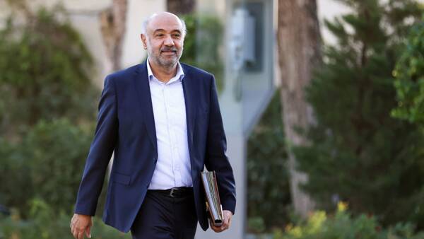 توضیحات وزیر کار در مورد قطع یارانه یک میلیون نفر