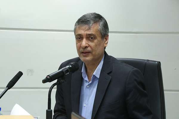 طبیب‌زاده: شبکه حمل و نقل کرمان نیازمند ساماندهی فوری است؛ اتاق بازرگانی آماده تدوین طرح جامع است