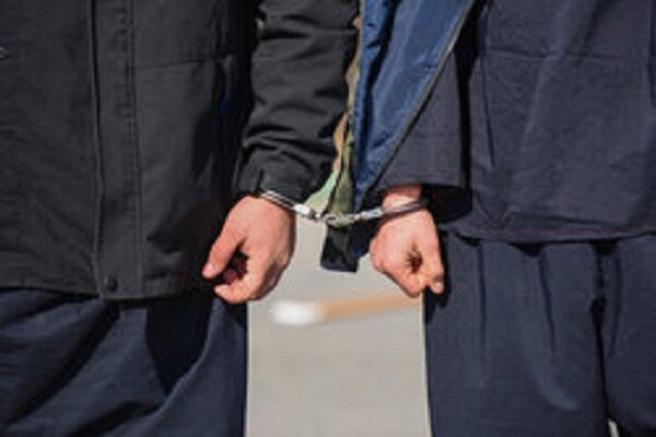 ناکامی سوداگران تاریخ در قلعه‌گنج؛ ۳ حفار غیرمجاز حین ارتکاب جرم دستگیر شدند