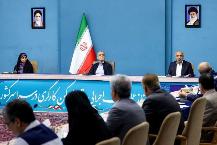 با دستور رئیس‌جمهور، کرمان پایتخت مسکن کارگری کشور شد؛ کلنگ ساخت ۲۲ هزار واحد به زمین خورد