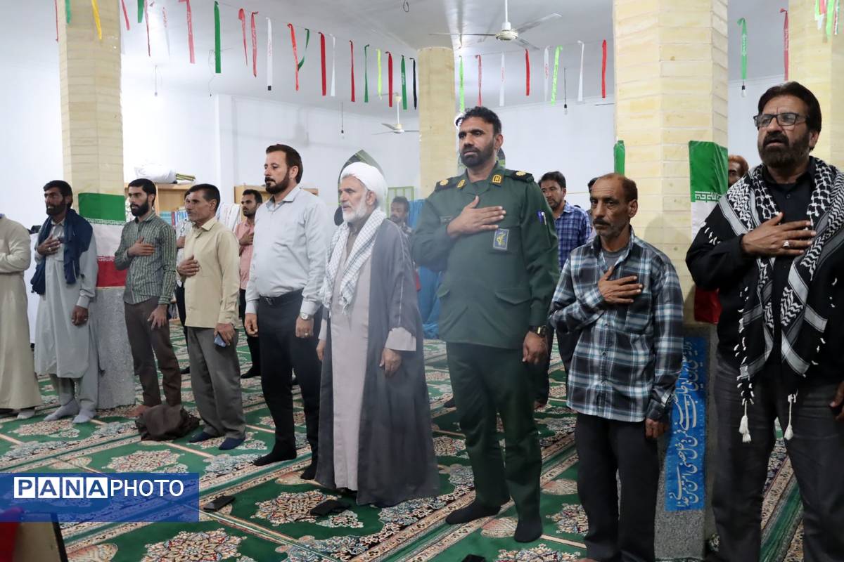 برگزاری یادواره شهدا در روستای دولاب با حضور مسئولان و خانواده‌های شهدا