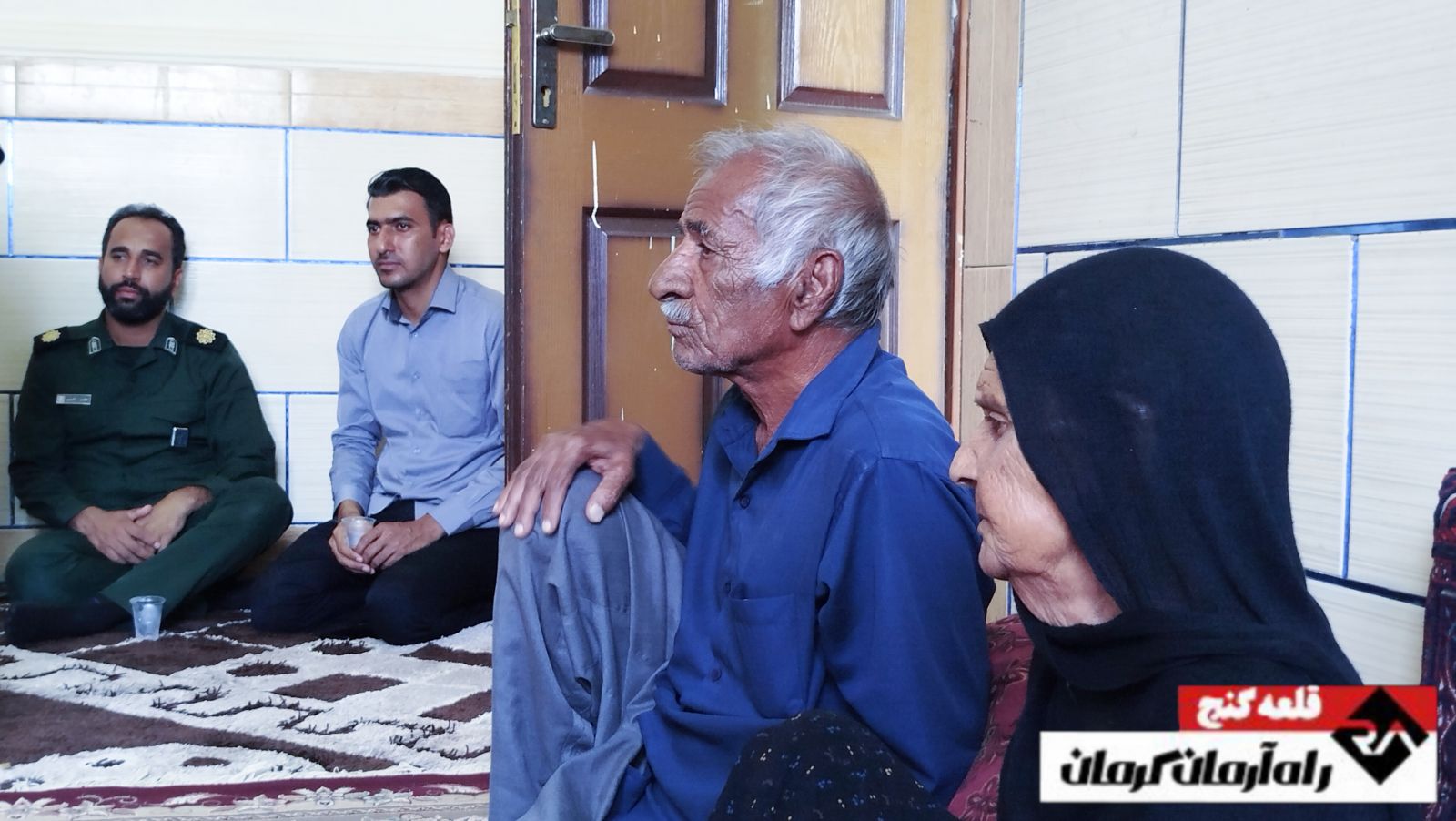 دیدار مسئولان با خانواده شهیدان زارعی و چمنی | اخبار استان کرمان