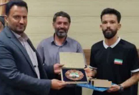 تجلیل از علیرضا مختارآبادی فنی‌ترین بازیکن فوتسال جهان | اخبار استان کرمان