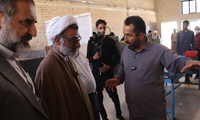 بازدید دبیر شورای عالی انقلاب فرهنگی کشور از شهرک سدید کرمان | خبر کرمان