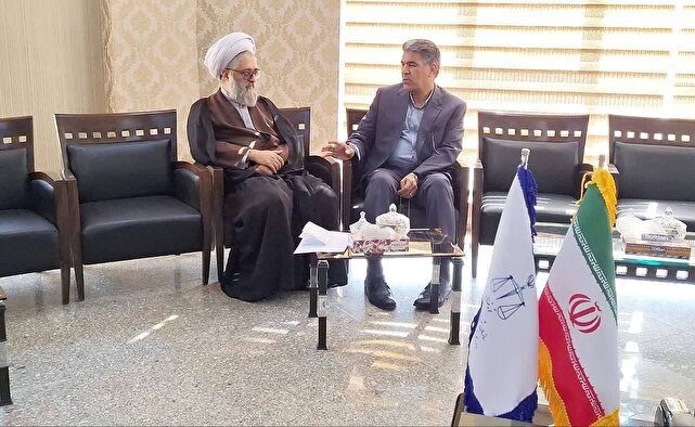 قانون ساماندهی در شهداد اجرا شود

  | خبر کرمان