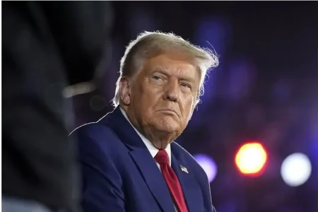 ترامپ: من پادشاه نیستم/ آتش‌بس غزه پا برجاست