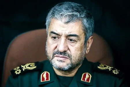 فرمانده پیشین کل سپاه: شهادت شهید طهرانی‌مقدم بر اثر سهل‌انگاری بود/ ما از سال ۷۰ می‌دانستیم با اسرائیل به جنگ خواهیم رسید/ زدوخورد ما با اسرائیل جنگ تمام‌عیار نبود