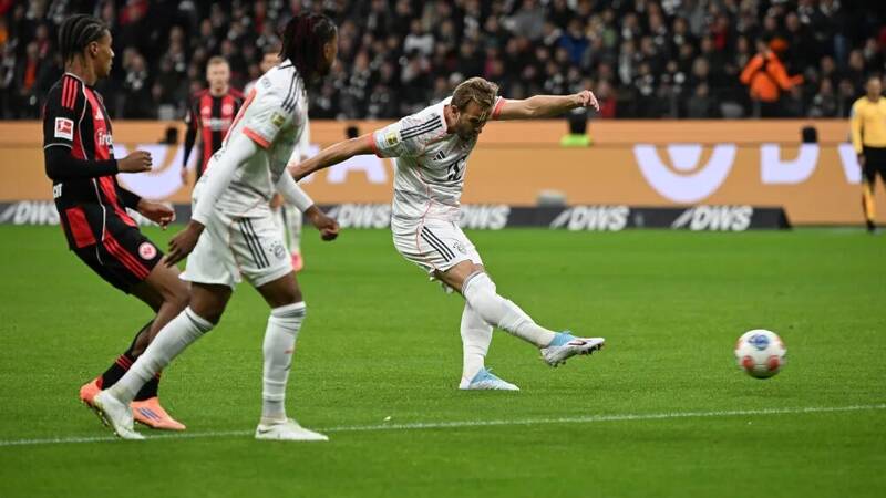 کین از لواندوفسکی گذشت