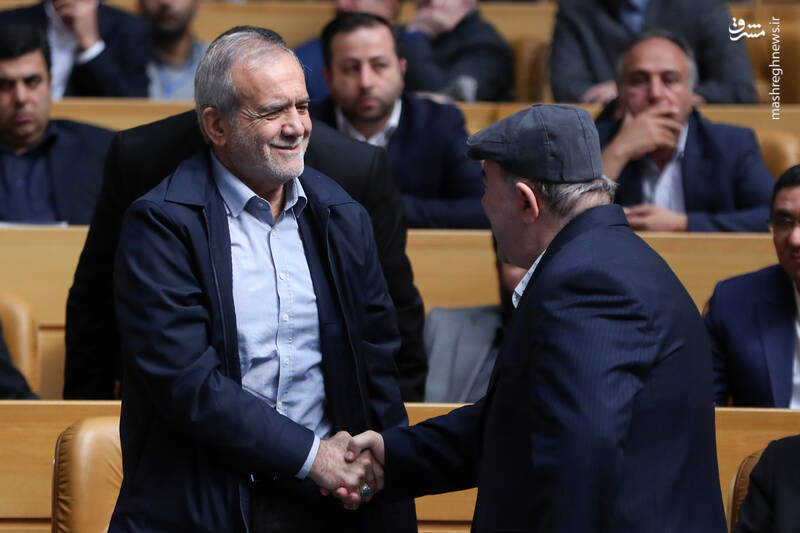 عکس/ حضور پزشکیان مراسم روز ملی صادرات