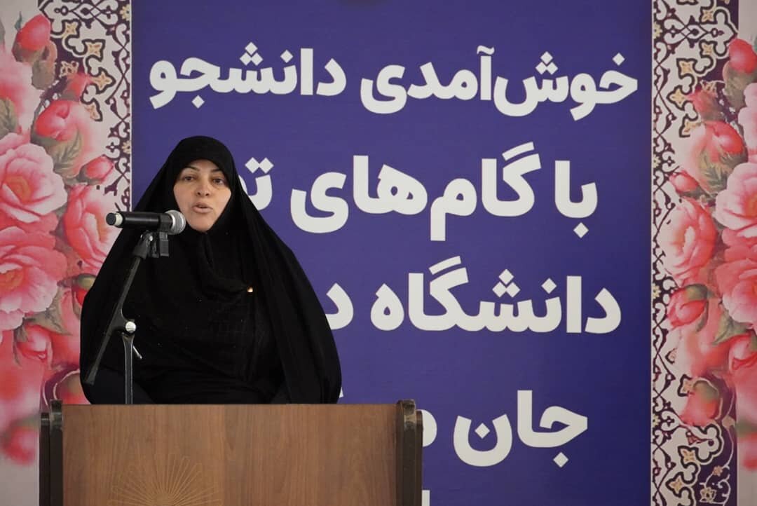 معاون استاندار کرمان: دستمان را با صداقت به سوی دانشجویان دراز کرده‌ایم؛ به یاری ما بیایید