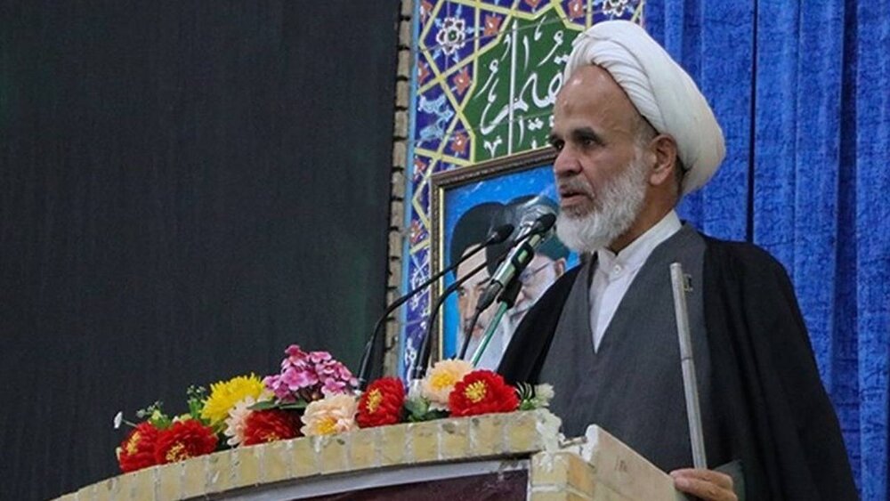 راه مقابله با فشارهای اقتصادی قدرت داخلی است /  مسئولان نفوذ فرهنگی را علاج کنند | اخبار کرمان و شهرستان ها