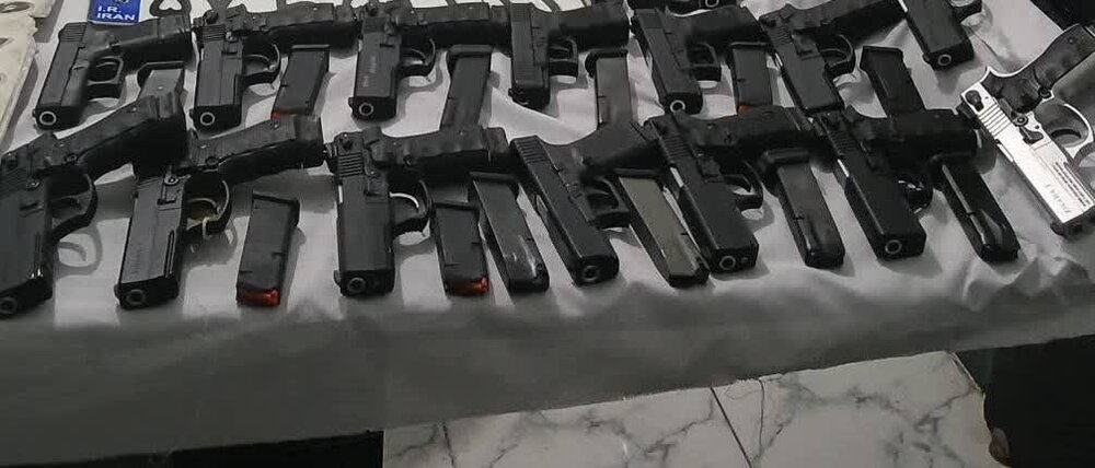 محموله سلاح غیرمجاز در جنوب کرمان کشف شد | اخبار کرمان و شهرستان ها