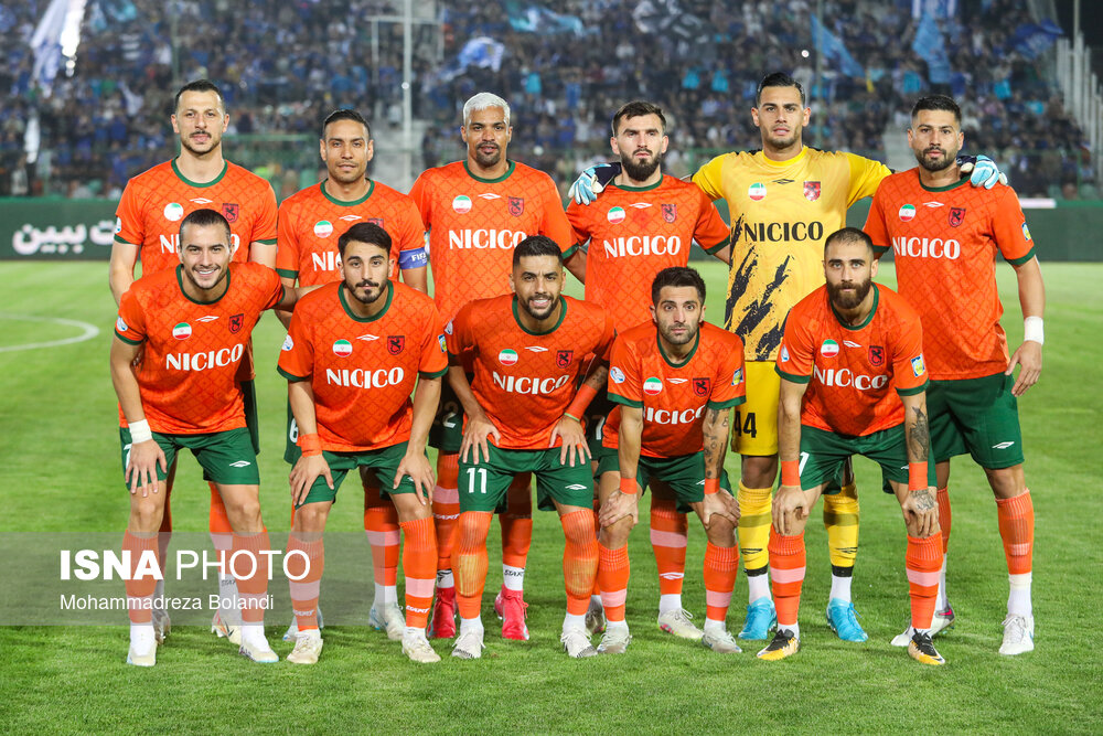 مربی مس: میرزازاد گل بدی خورد/ استقلال وقت تلف کرد | اخبار کرمان و شهرستان ها