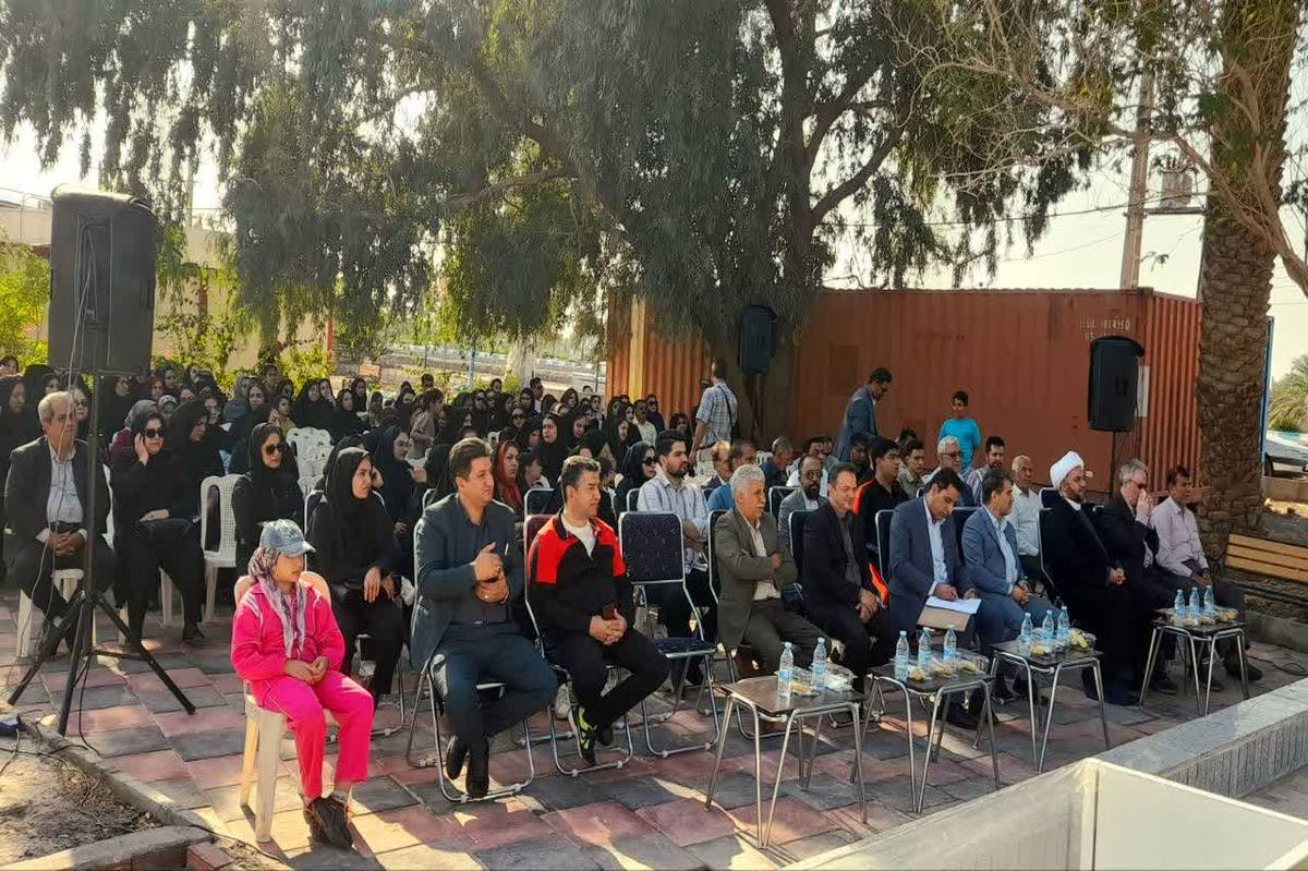 همایش پیاده روی خانوادگی (ایران قلب پرستار) در شهرستان بم برگزار شد