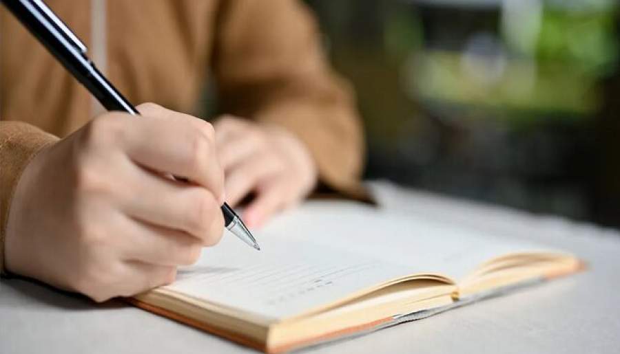 ۶ گام برای نوشتن یک داستان | اخبار استان کرمان