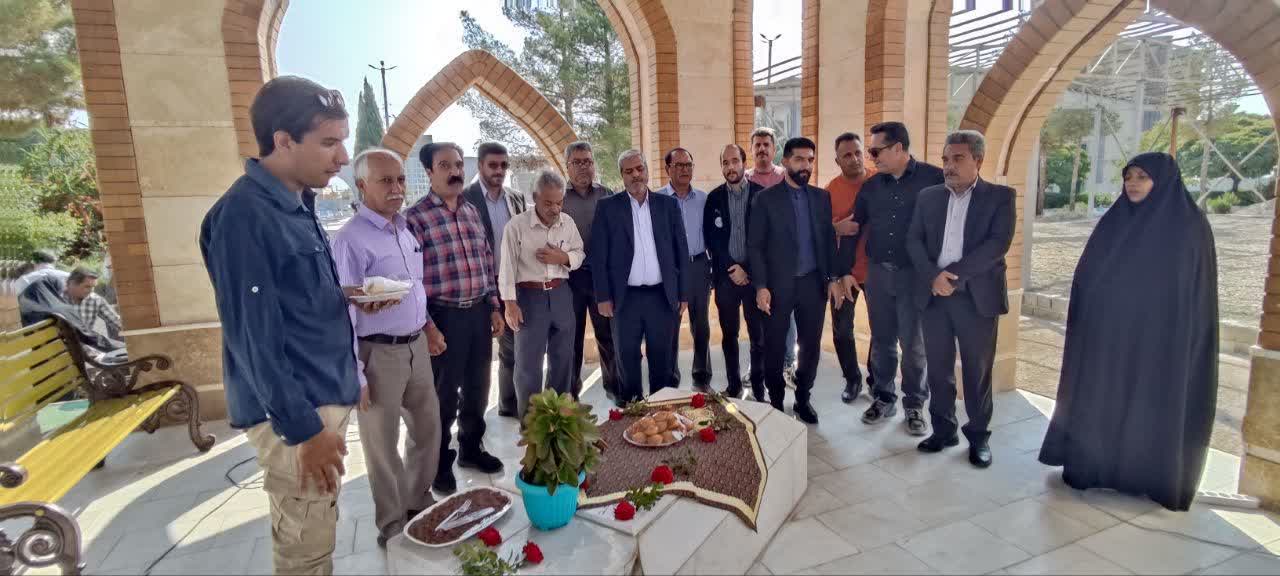 دکتر مرادی: منشور شهدا، نفی رویکردهای واگرایانه و تأکید بر انسجام ملی است/ فلسفه یادواره‌ها، بازخوانی این منشور برای جامعه امروز می‌باشد