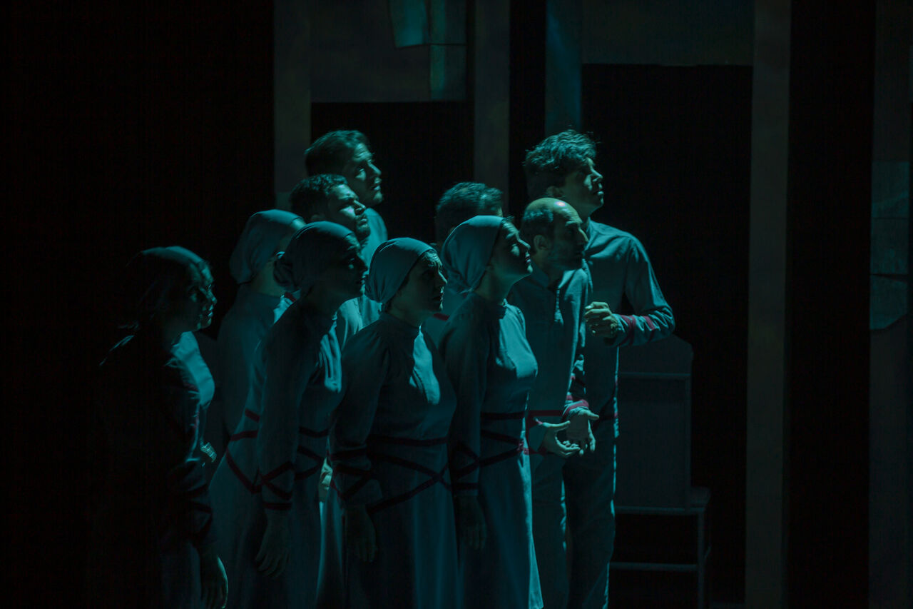 رقابت ۷۵ اثر برای کسب تندیس جشنواره تئاتر کرمان؛ استقبال از بخش صحنه‌ای چشمگیر بود