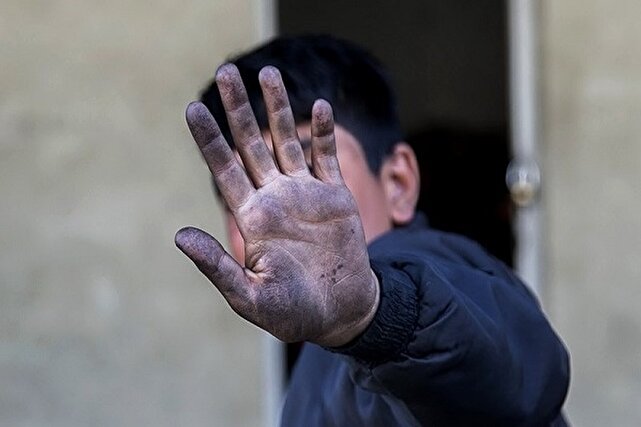 پاییز تلخ نوجوانی آرش: از رنج بی‌پناهی در خانه تا آرزوی پلیس شدن | خبر کرمان