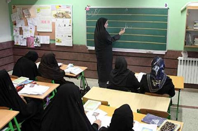 آغاز ثبت‌نام کلاس‌های سوادآموزی در سراسر استان کرمان از ۲۴ آبان تا ۳ دی | خبر کرمان