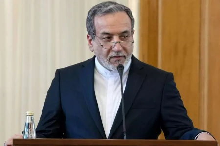 واکنش عراقچی به تمجید ماچادو از جنایات صهیونیست‌ها در غزه: جایزه صلح نوبل دیگر اعتباری ندارد
