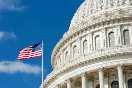 سنای آمریکا قطعنامه جلوگیری از مداخله نظامی علیه ونزوئلا را رد کرد