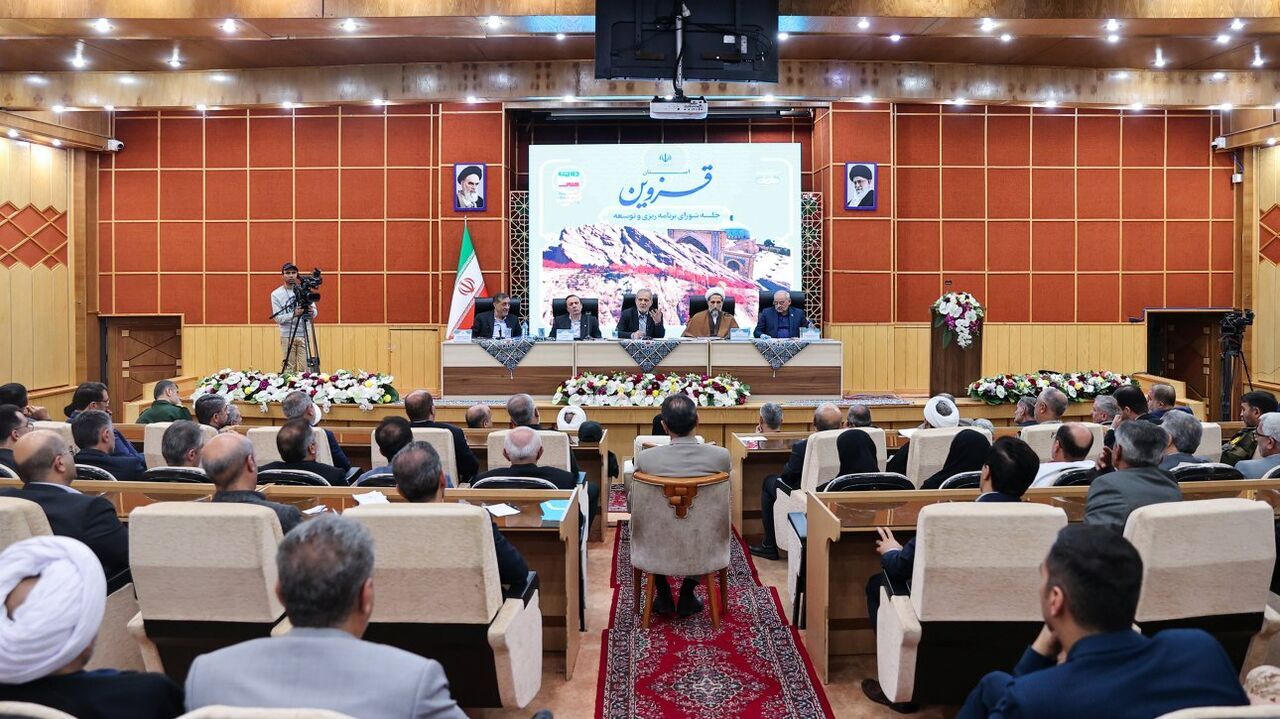 پزشکیان: مسئله حجاب و عفاف نباید به ابزاری برای منازعه بدل شود