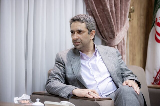 طباطبایی: تاکید پزشکیان جلوگیری از بدل‌شدن مسئله حجاب به ابزار منازعه است