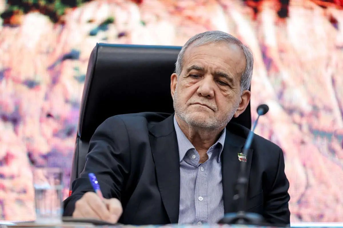 پزشکیان خطاب به رئیس‌جمهور لبنان: ایران همانند گذشته در کنار دولت و ملت لبنان خواهد ماند