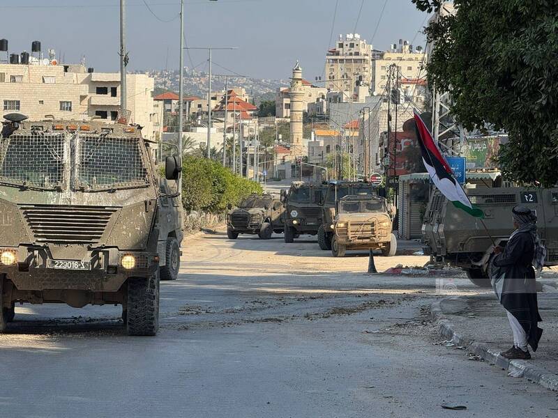 کابینه جنگ اسرائیل طرح کاهش نیروهای ارتش را در کرانه باختری تعلیق کرد