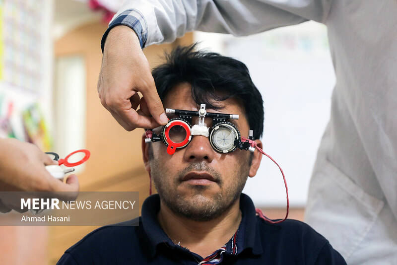 ۴ درصد ایرانی ها دچار قوز قرنیه هستند